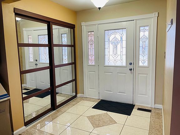Entry way