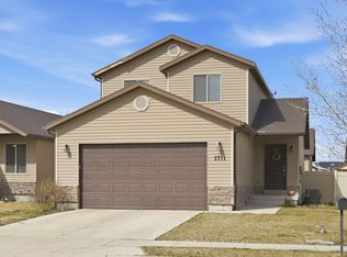 1711 E Shadow Dr, Eagle Mountain, UT 84005