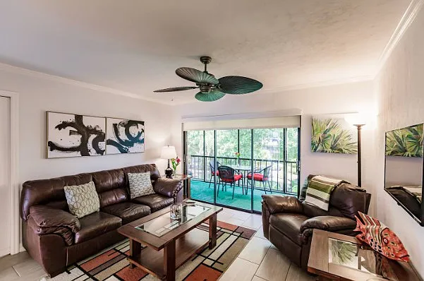2 bed, 864 sqft, $10,350 — Photo 3
