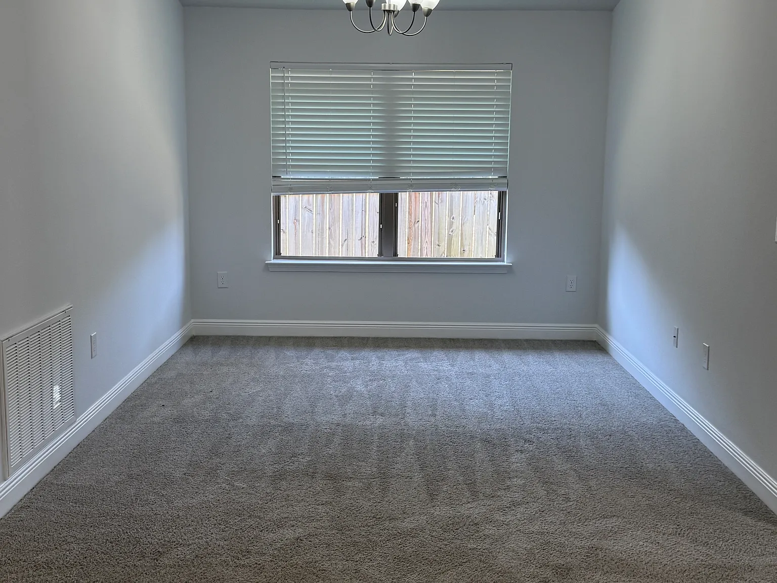 4 bed, 1788 sqft, $2,200 — Photo 4