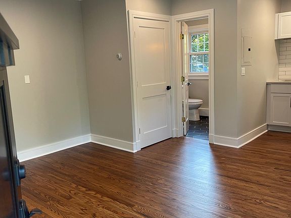3rd image of 11 Haig Ave #B
