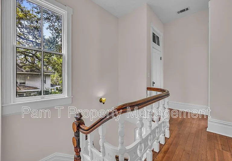 201 W 37th St #MAIN HOUSE — Photo 19