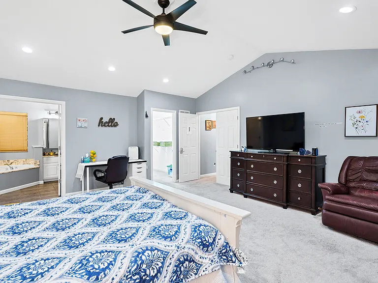 Shadow Pine Dr — Photo 19