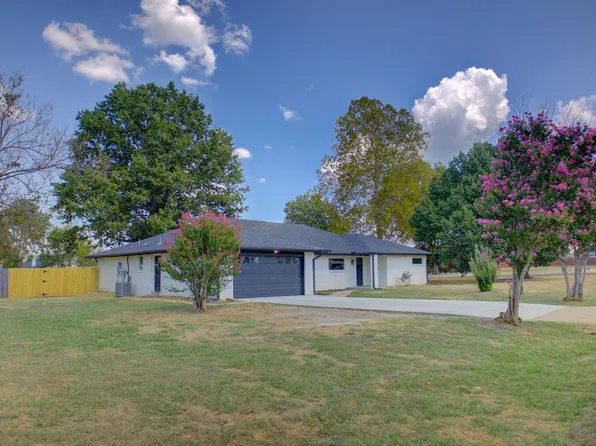 19753 E 42nd St S, Broken Arrow, OK 74014