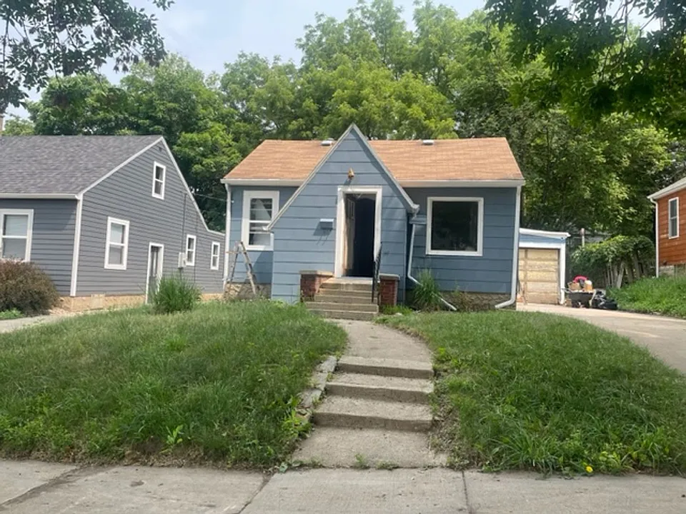 1308 W 14th St