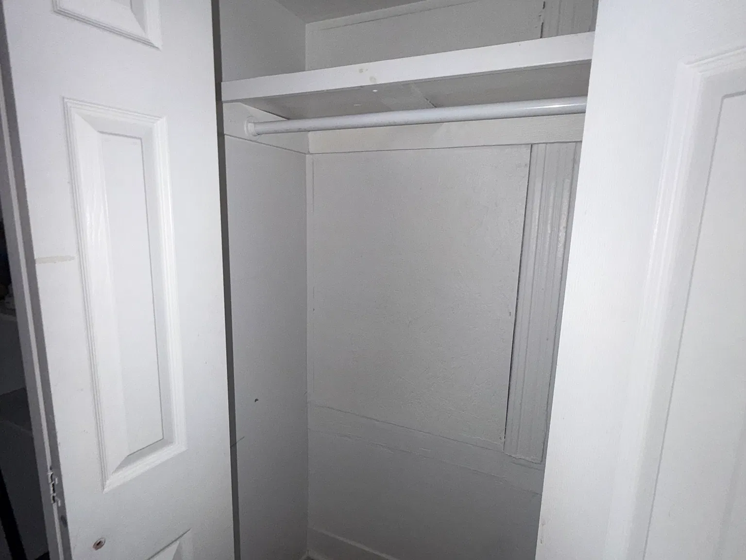 3 bed, 900 sqft, $2,550 — Photo 4