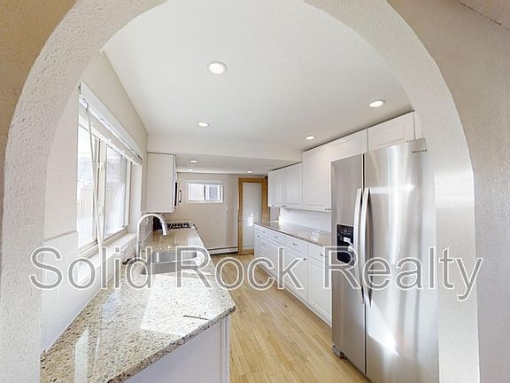 3rd image of 2506 Broadway St