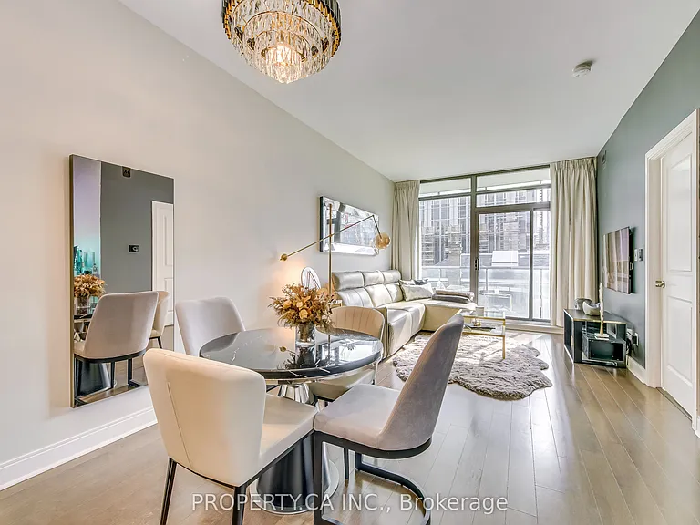 21 Scollard St #406 — Photo 10