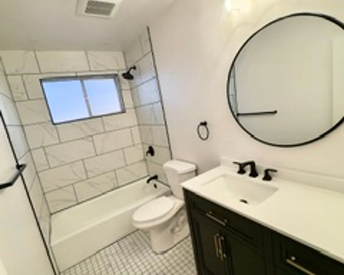 Delightful NOHO Rental — Photo 4