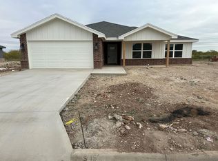 1316 Johnny Ln, San Angelo, TX 76905