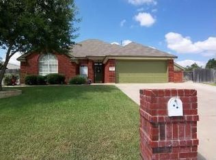 400 Panda Cir, Harker Heights, TX 76548