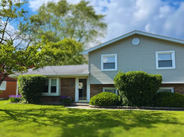 4156 S Sumter Dr, Matteson, IL 60443