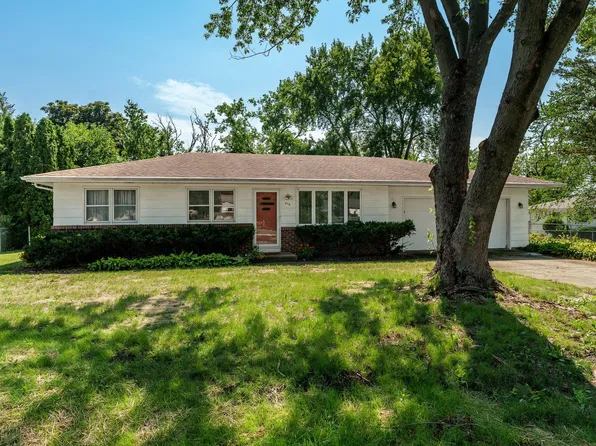 416 Kile Dr, Rockton, IL 61072