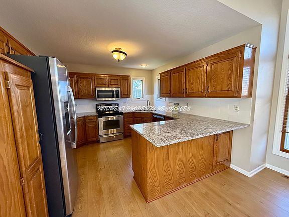 5th image of 3514 SW Windsong Dr