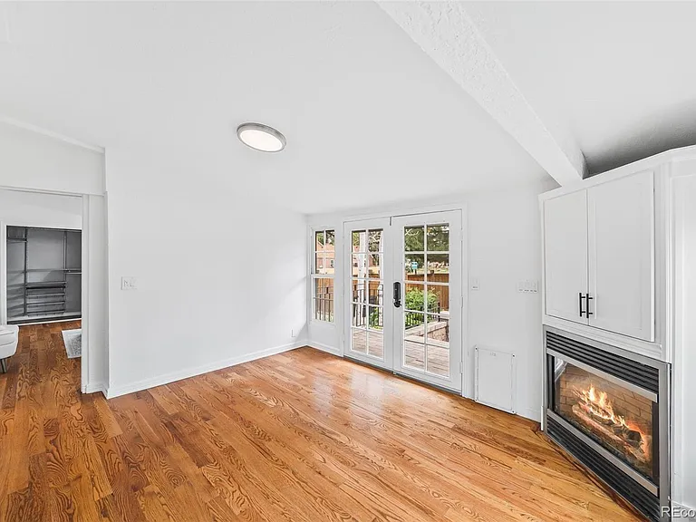 2290 Jasmine St — Photo 13