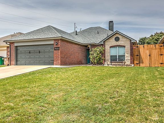 2nd image of 713 Wicklow Ct