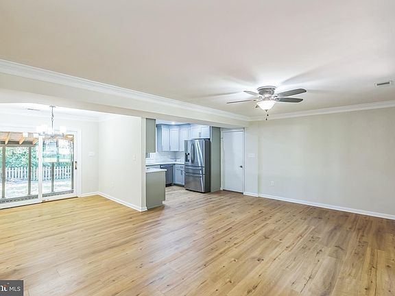 4th image of 21650 Atalanta St