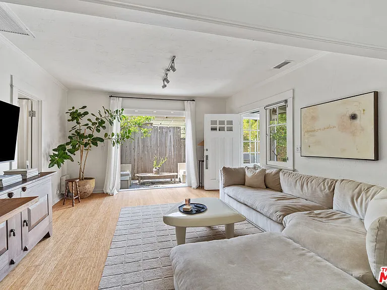648 Palms Blvd — Photo 1