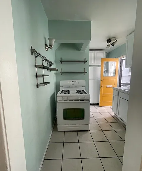 1104 20th St #B — Photo 8