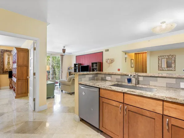 720 S Sapodilla Ave Avenue #510, West Palm Beach, FL 33401