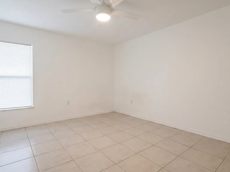 1022 Foster Rd #B — Photo 10
