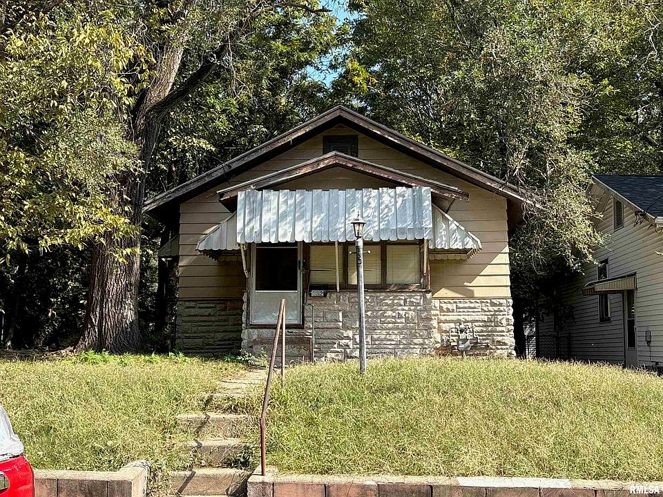 2nd image of 632 Spitznagle Ave