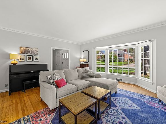 4th image of 2674 Cranlyn Rd