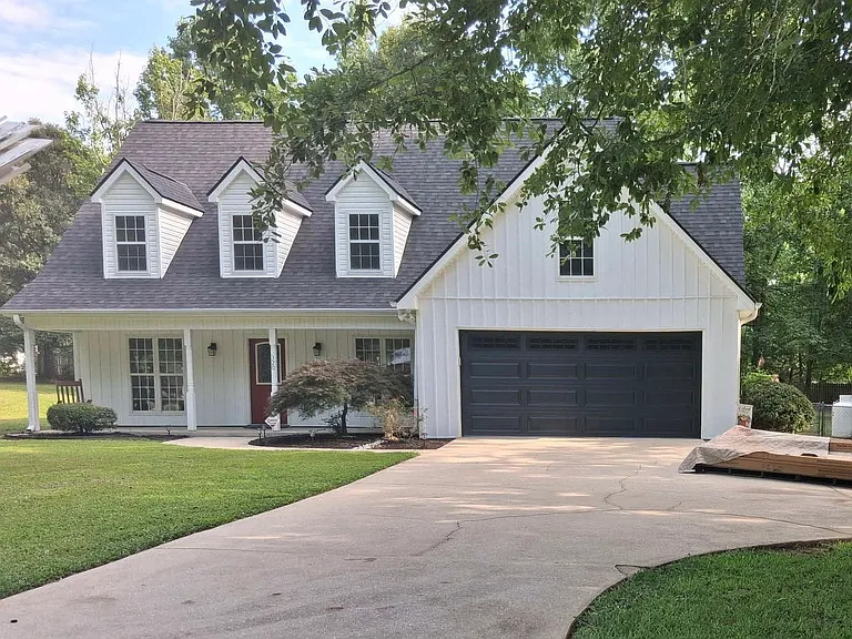 320 Old Pittard Rd — Photo 1