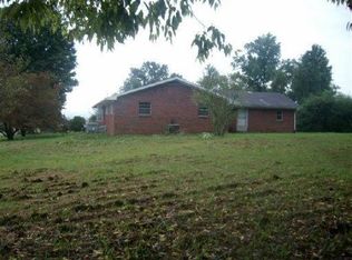 693 Beard Rd, Strawberry Plains, TN 37871