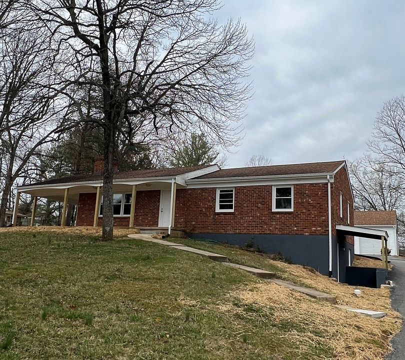 1st image of 118 Deerwood Dr