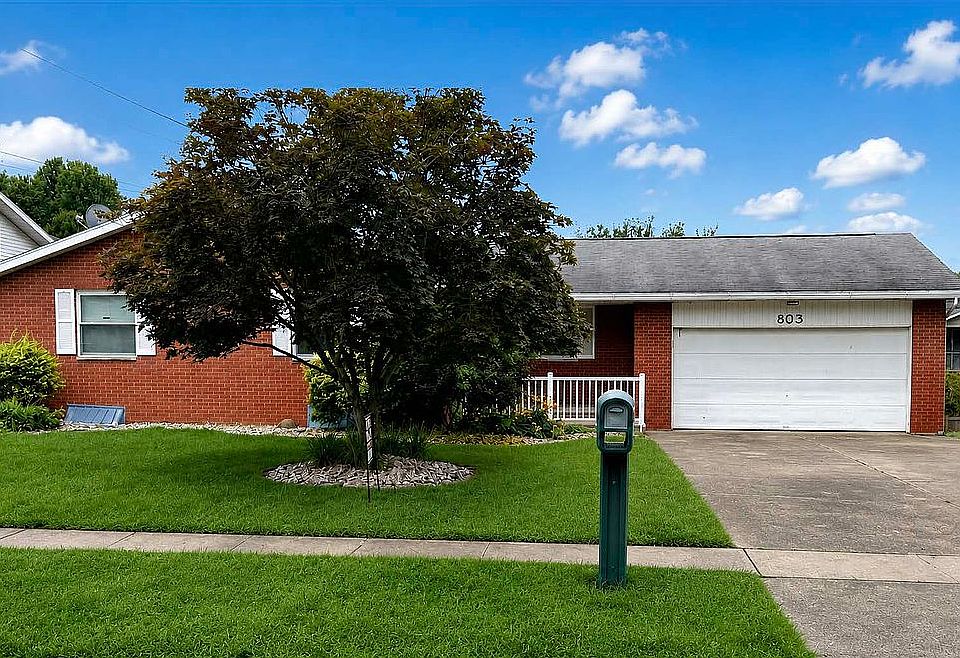 1st image of 803 Brentwood Dr