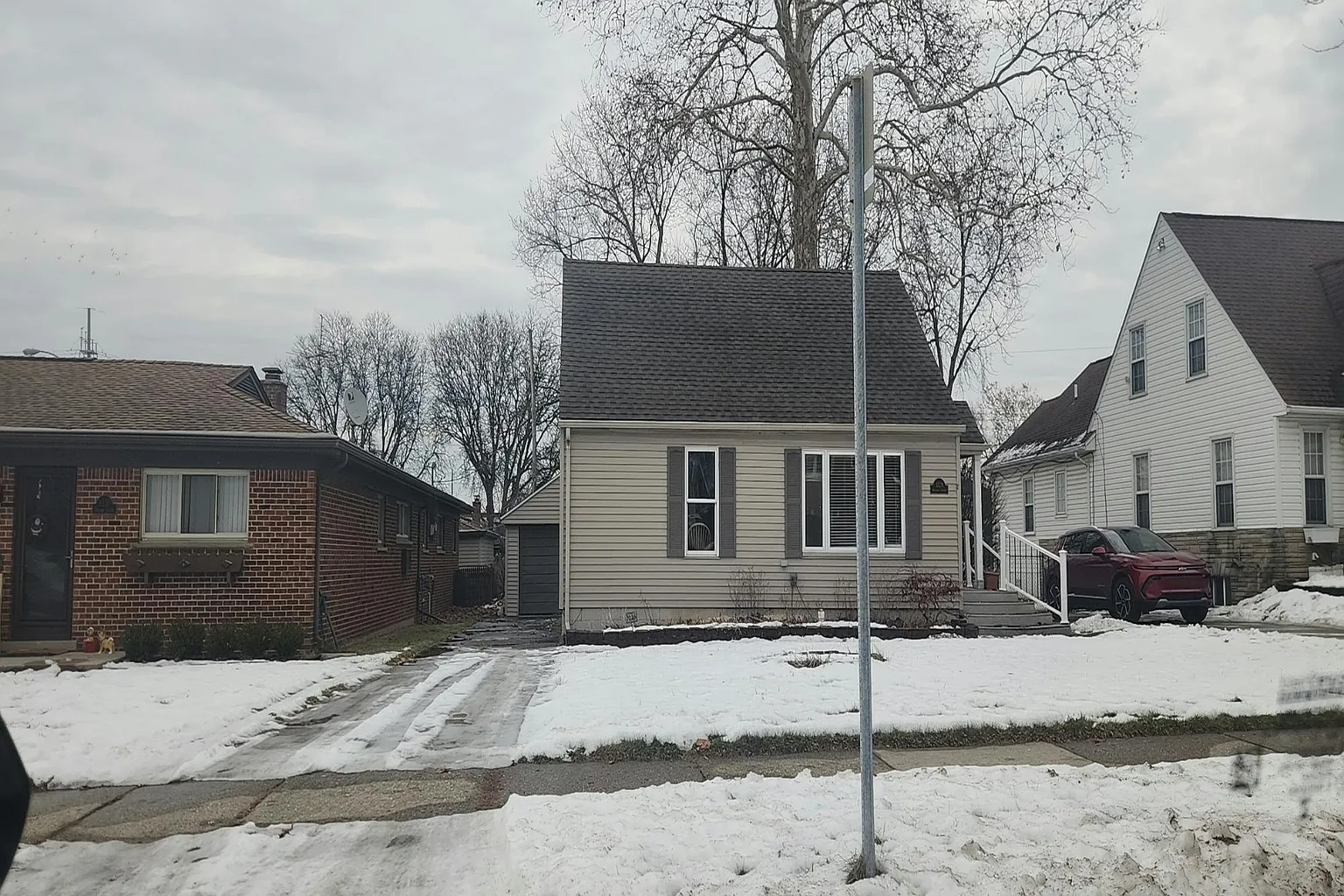 3226 Benjamin Ave photo 1