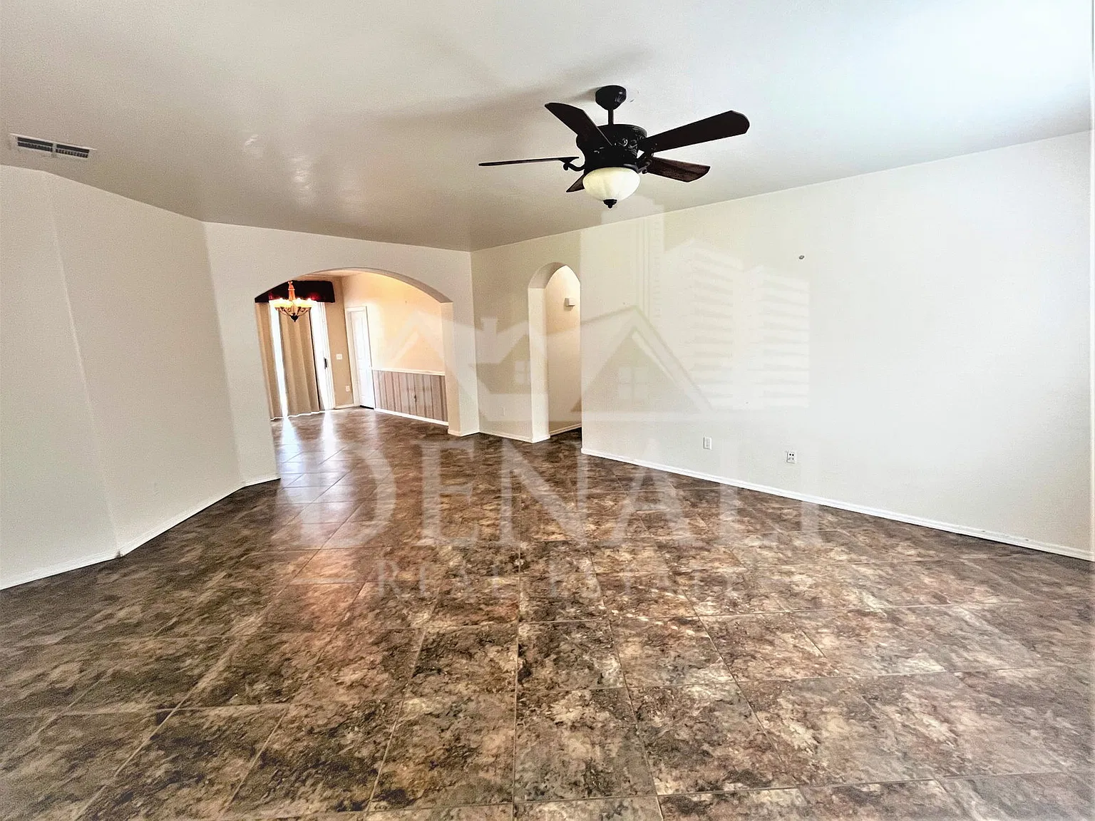 3 bed, 2.0 bath, 1510 sqft, $2,195 — Photo 2