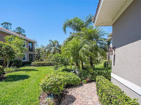 4th image of 7849 Hawthorne Dr Unit 803
