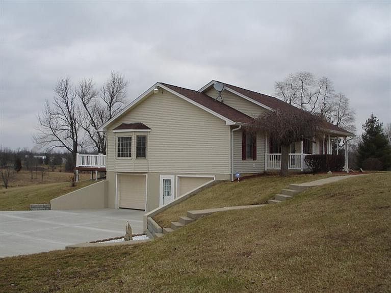 710 Felicity Higginsport Rd, Felicity, OH 45120 Zillow