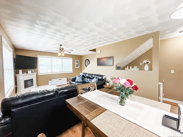 60 Sachem Drive #60, Plainfield, CT 06374