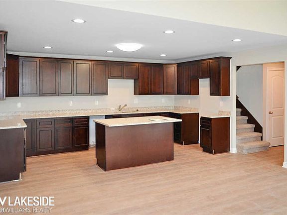 5th image of 14827 Stoney Brook Dr #29