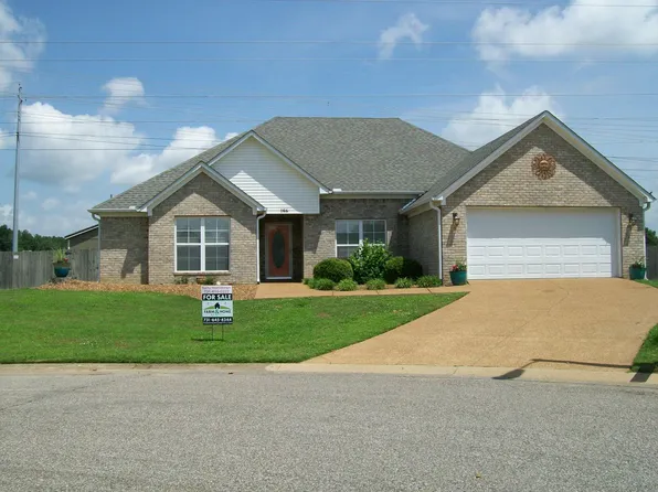 186 Walnut Trace Dr, Jackson, TN 38305
