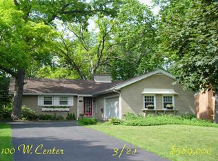 100 W Center Ave, Lake Bluff, IL 60044