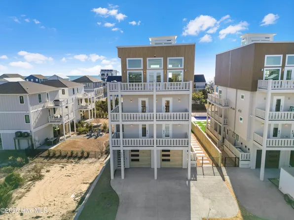 606 S Topsail Drive, Surf City, NC 28445