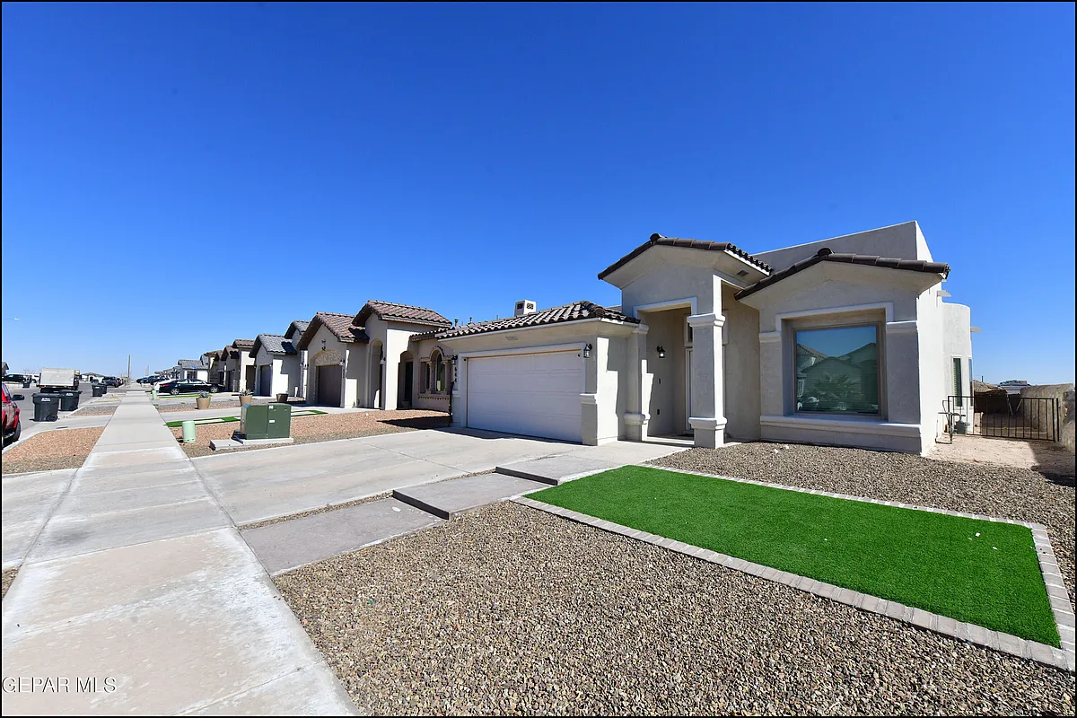 Building Photo - 644 Paseo Dulce Ave