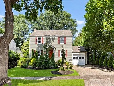 296 Wales Ave, River Edge, NJ, 07661