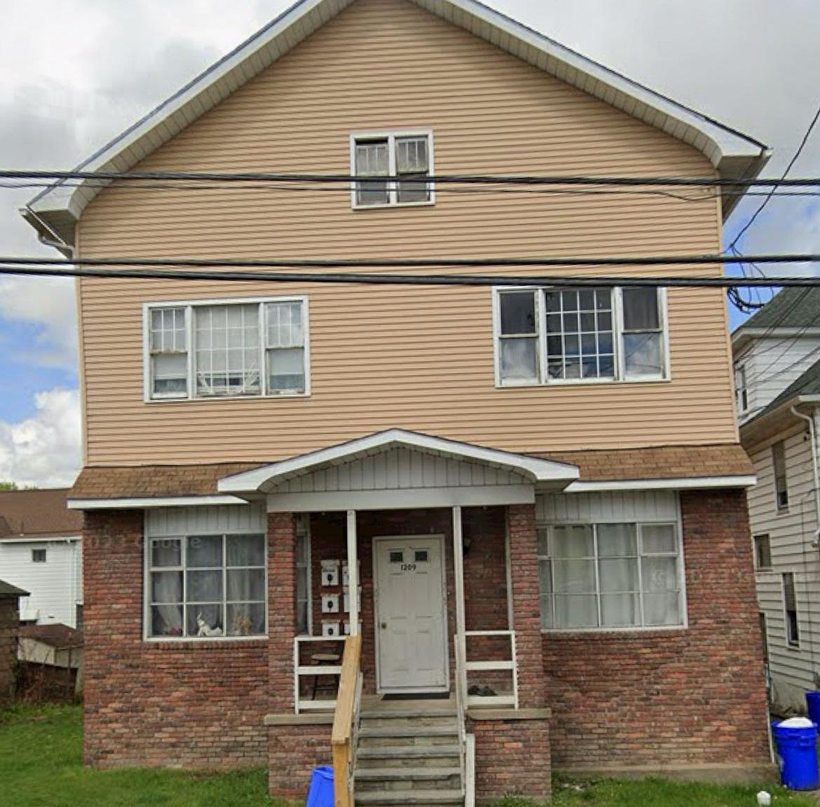 1209 Main St APT 1, Pittston, PA 18641 | Zillow