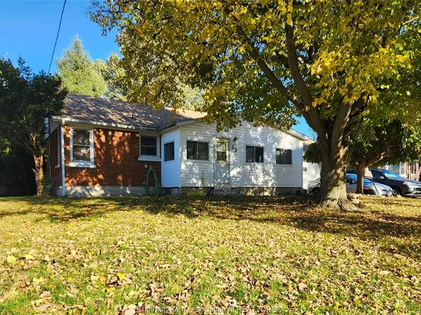 33 John St, Chatham Kent, ON N7M 5B5