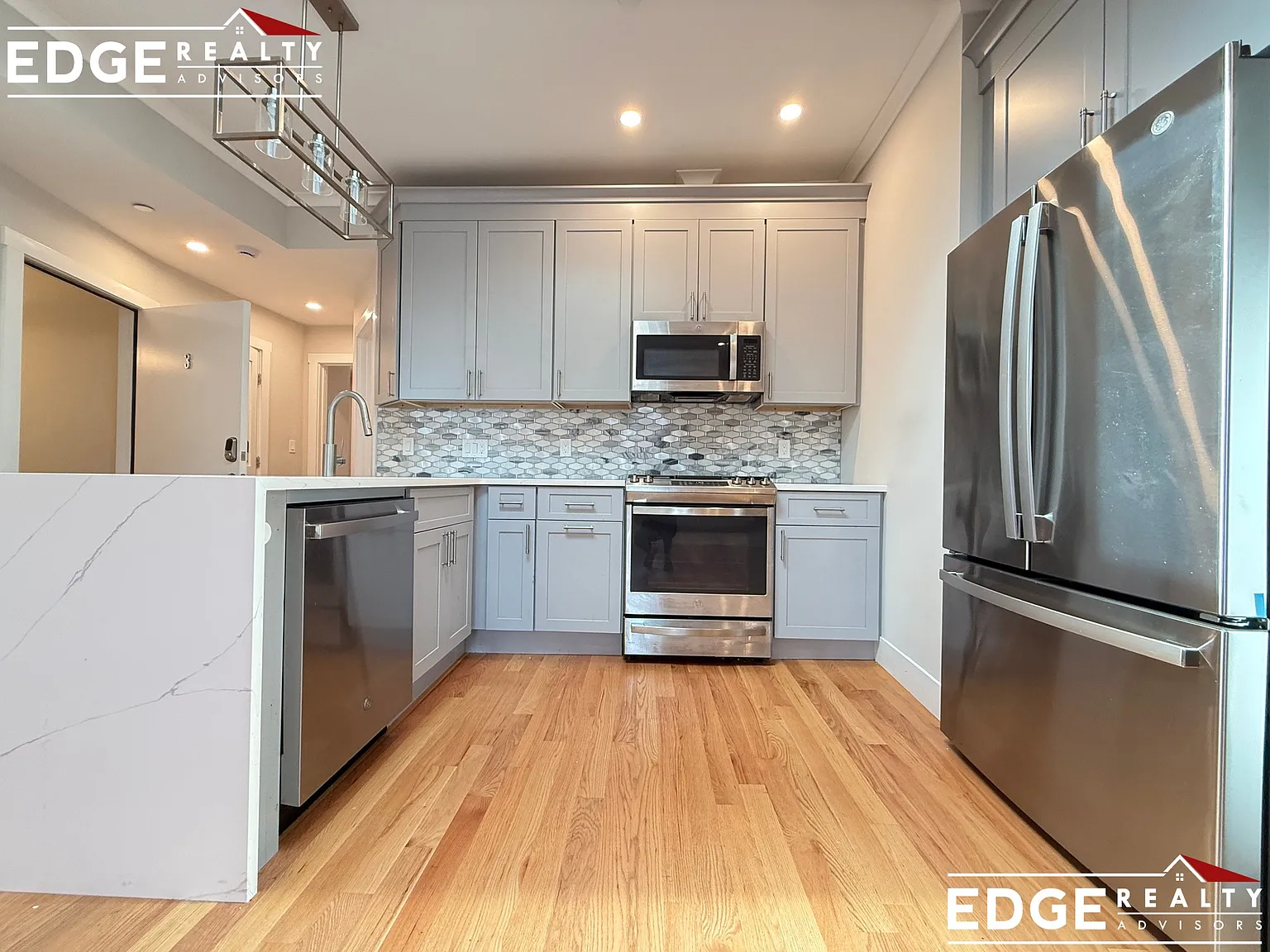 21 Wallingford Rd — Photo 2
