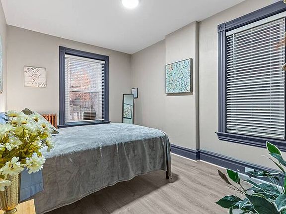 4th image of 3857 Blaine Ave Floor 1