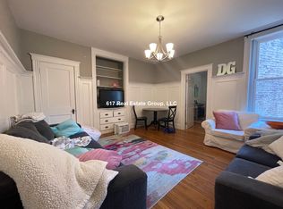 1122-1 Commonwealth Ave, Allston, MA 02134