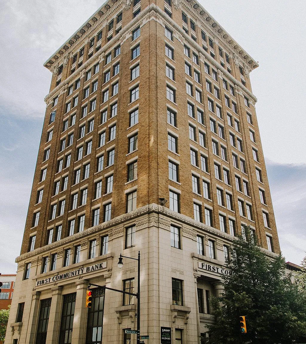 1 bed, 910 sqft, $2,515 — Photo 1