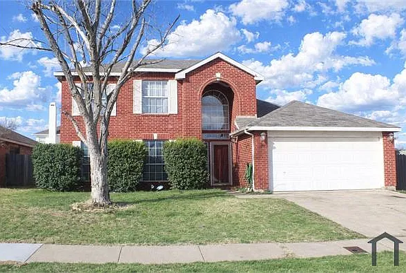 3604 Clearbrook Dr — Photo 1