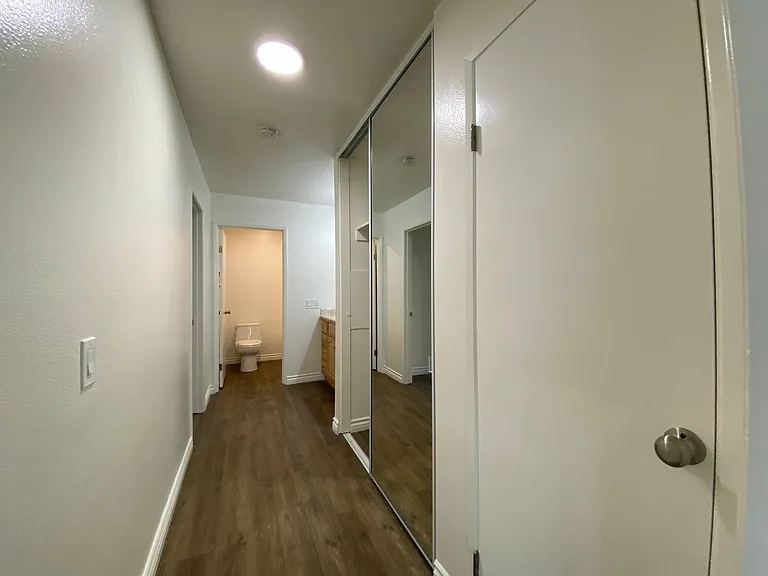 Adams Street Apartments — Photo 13